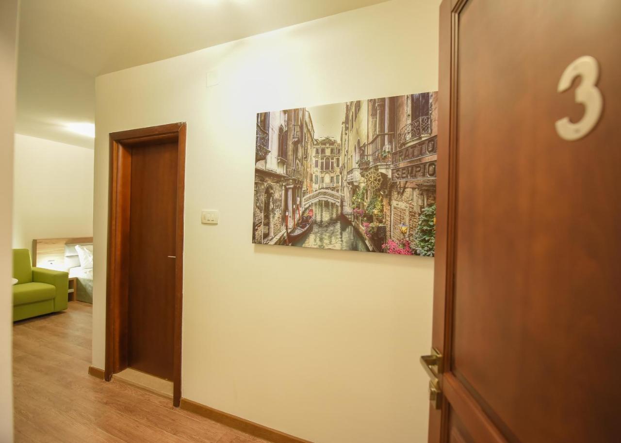 Korzo Apartmani Podgorica Exterior foto