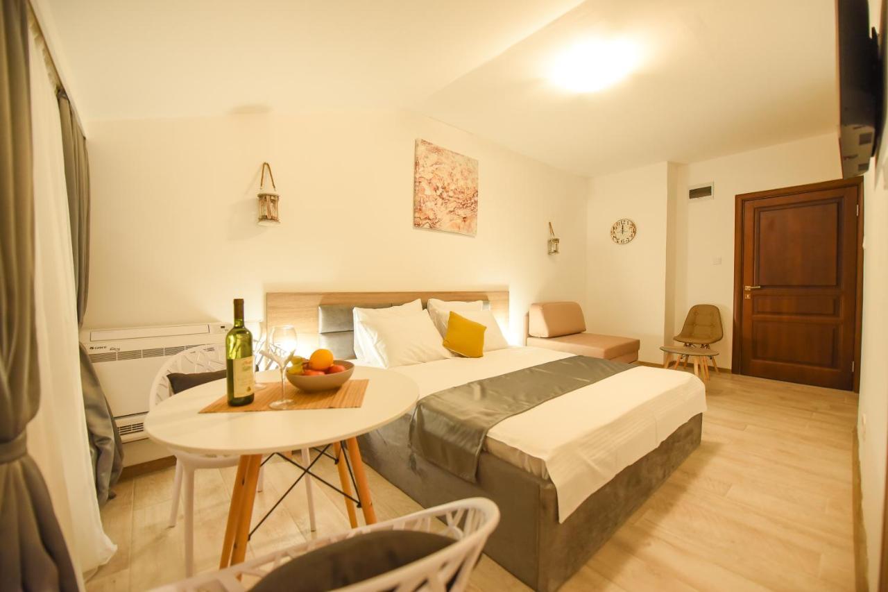 Korzo Apartmani Podgorica Exterior foto
